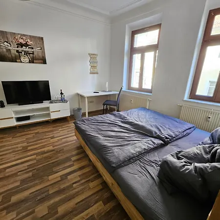 Apartment In Zittauer Stadtzentrum Innenstadt Innenring Lage - Wohnen Auf Zeit In - 1 Raum