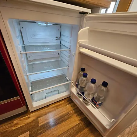 Apartment In Zittauer Stadtzentrum Innenstadt Innenring Lage - Wohnen Auf Zeit In - 1 Raum